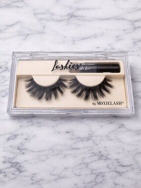 MoxieLash Lashies Boujie Lash Nano-Grip Reusable Lashes with Liner | New in Box